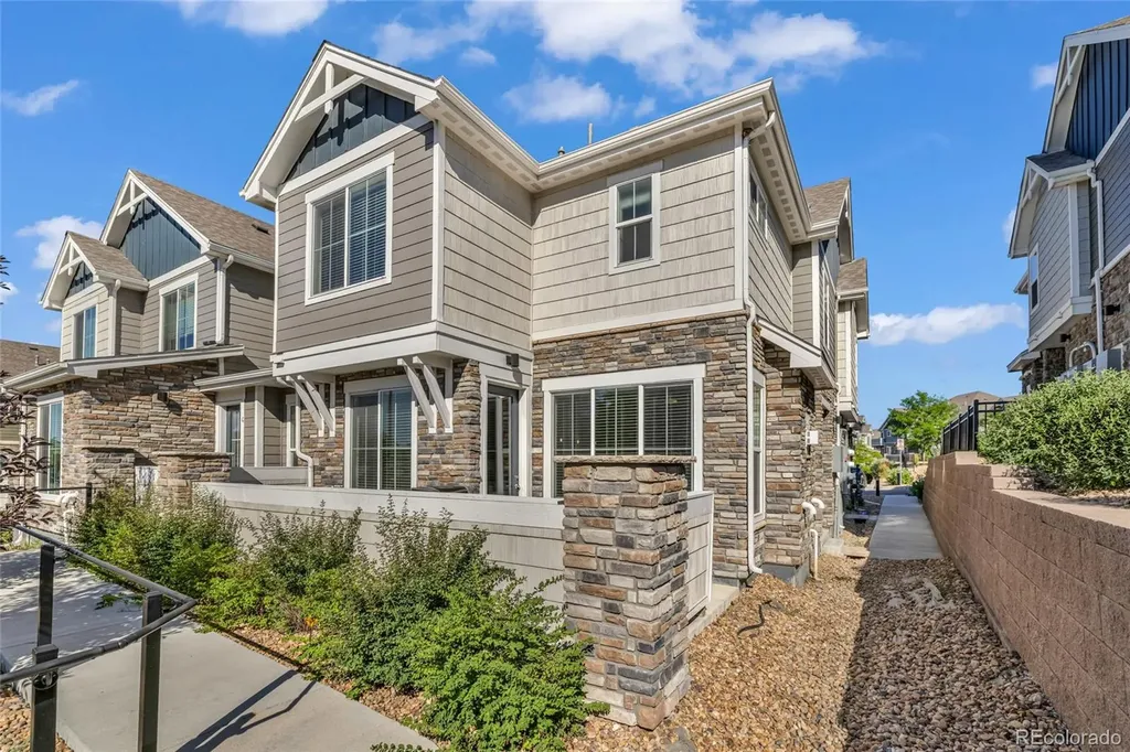 5745 S Buchanan Court Aurora CO 80016