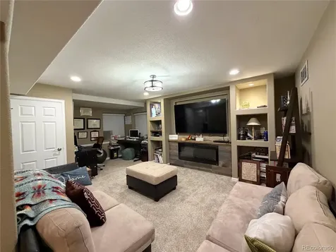 6897 S Riverwood Way Aurora CO 80016