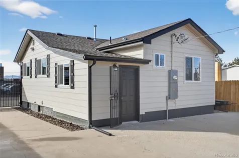 1446 Jamaica Street Aurora CO 80010