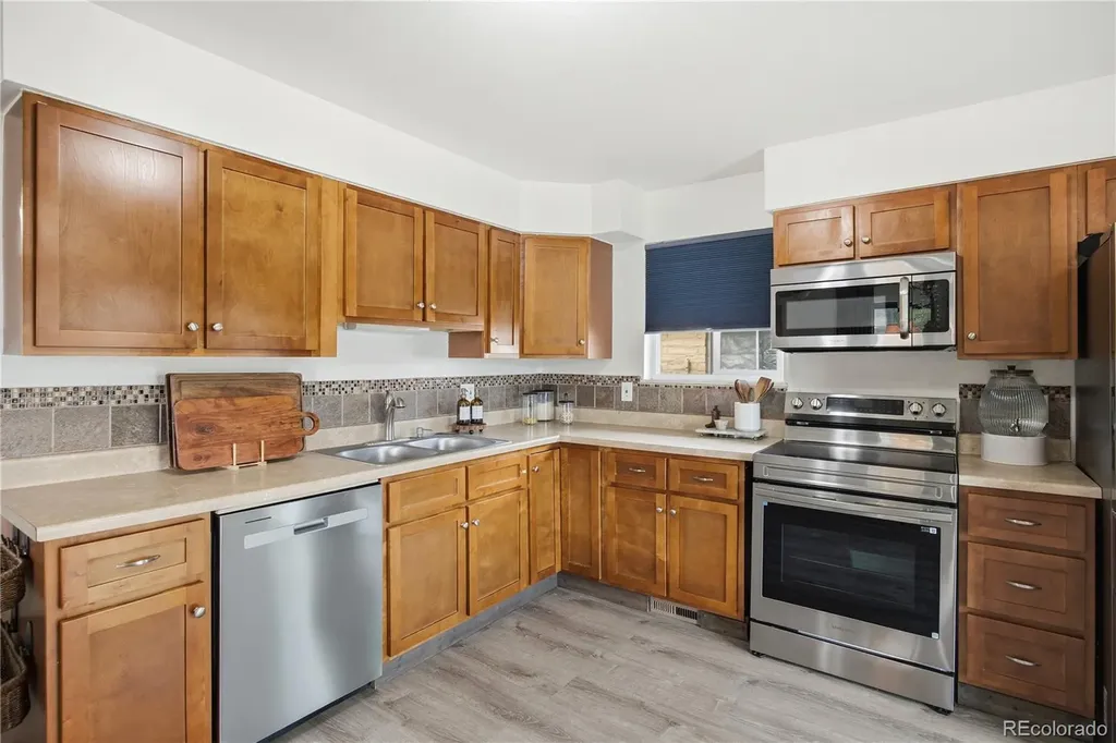 710 4th Street Bennett CO 80102