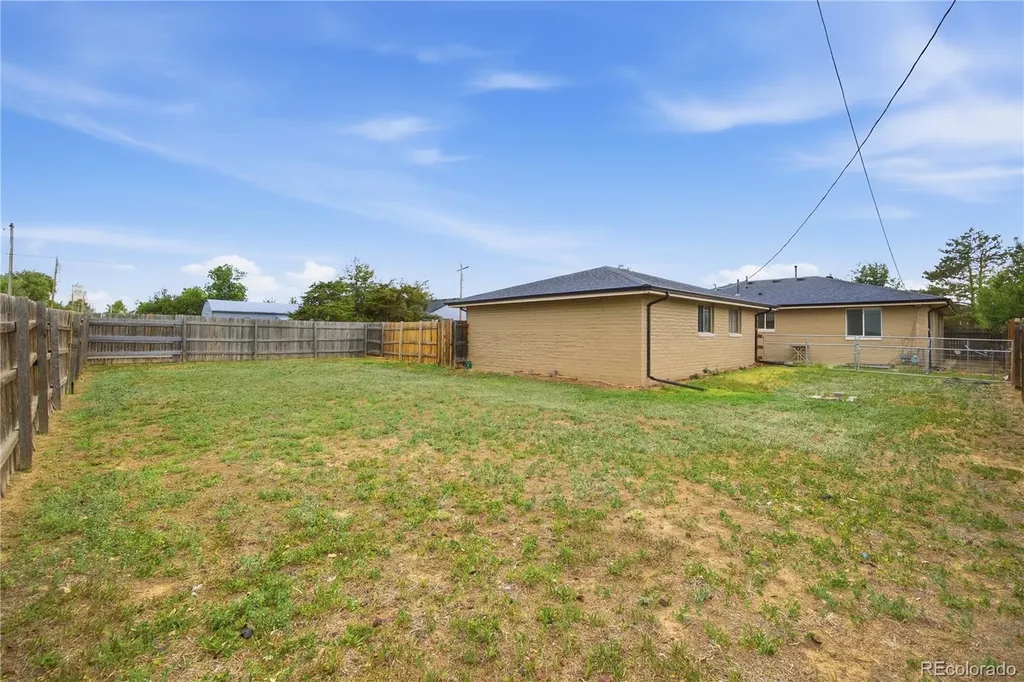 710 4th Street Bennett CO 80102