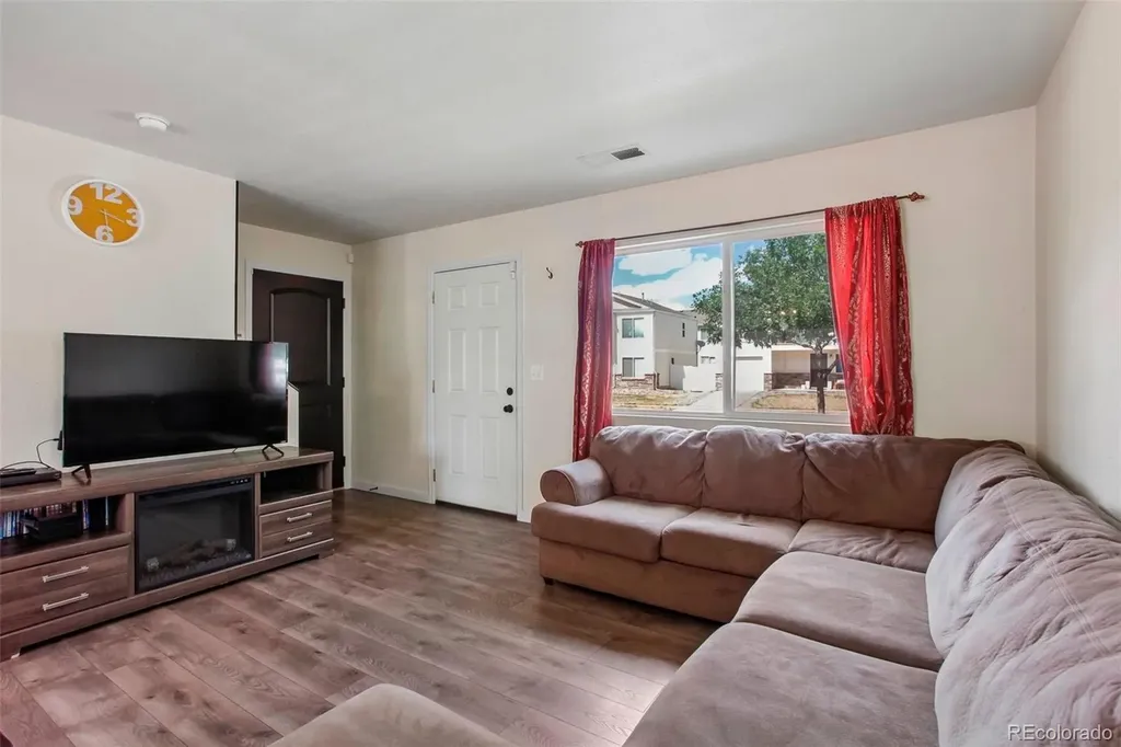 18634 E 45th Place Denver CO 80249