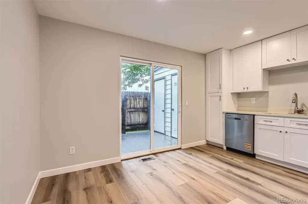 1811 S Quebec Way Denver CO 80231