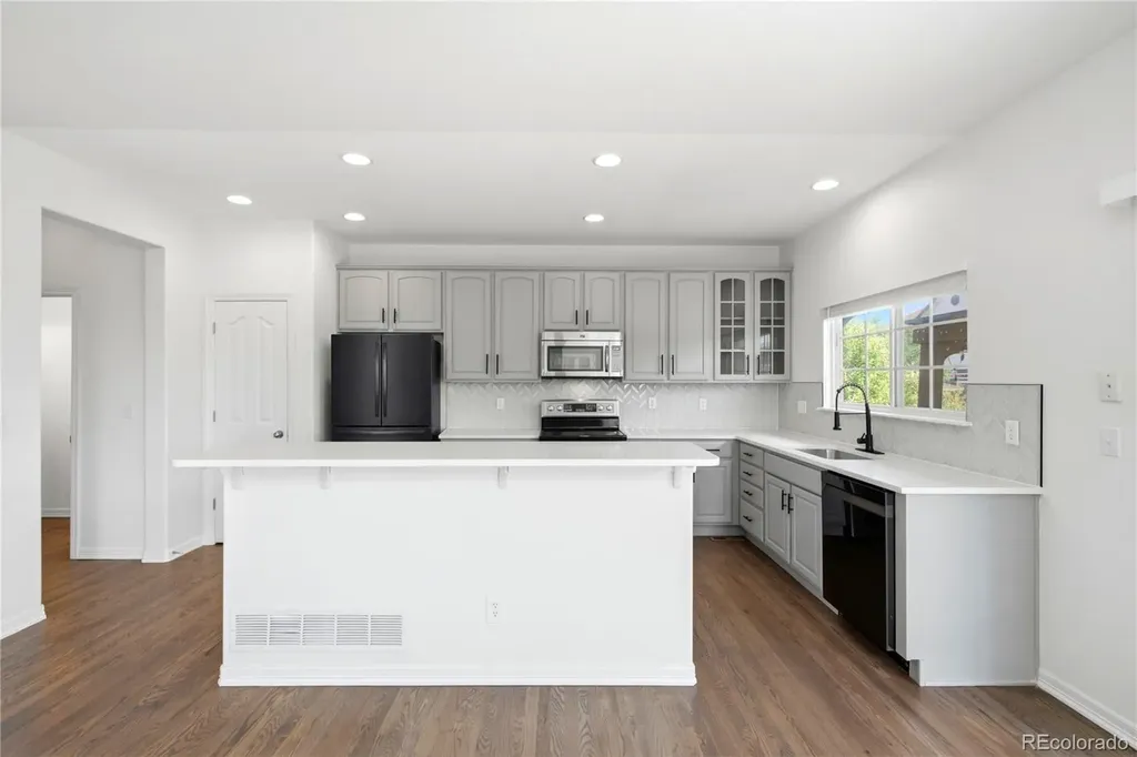 122 N De Gaulle Street Aurora CO 80018