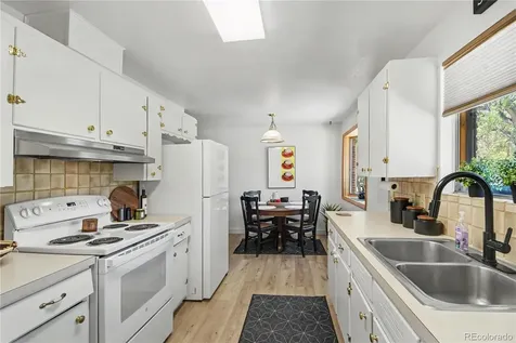 190 E Geddes Avenue Centennial CO 80122