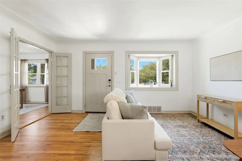 3115 N Steele Street Denver CO 80205