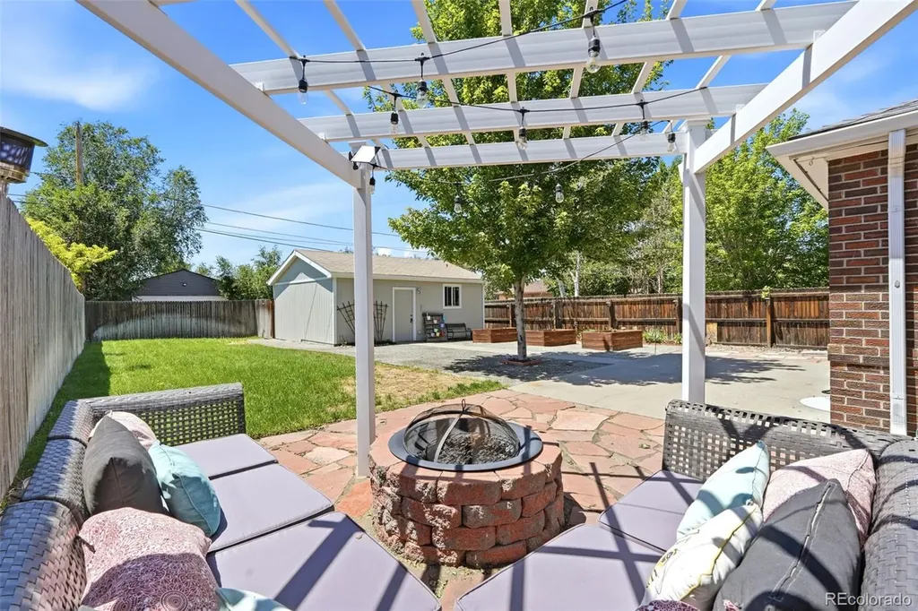 3115 N Steele Street Denver CO 80205