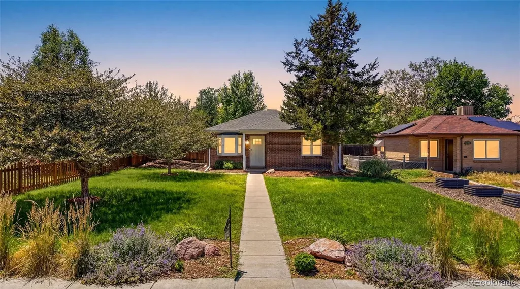 3115 N Steele Street Denver CO 80205