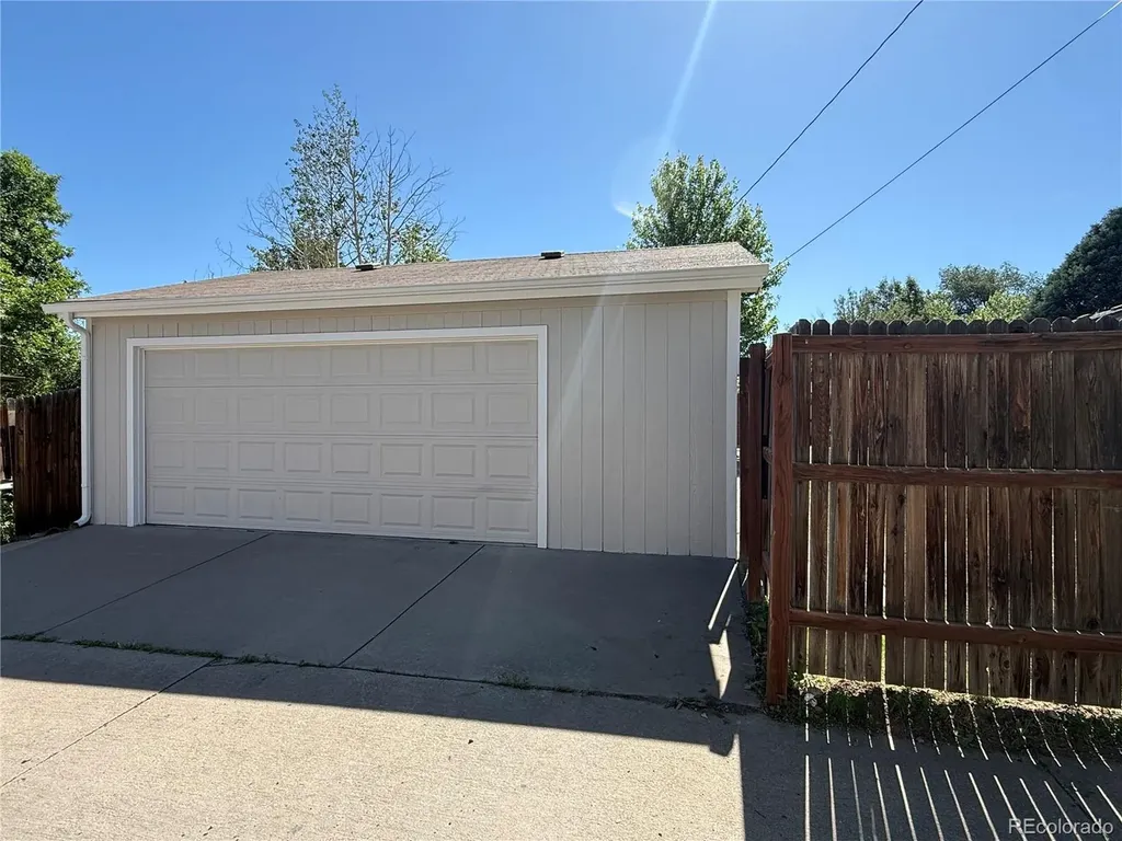 3115 N Steele Street Denver CO 80205