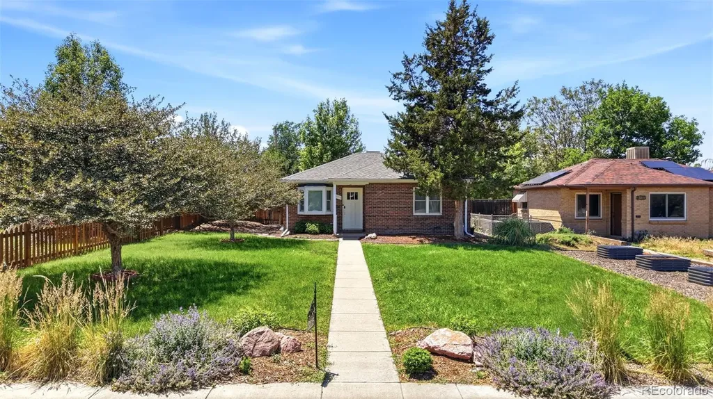 3115 N Steele Street Denver CO 80205