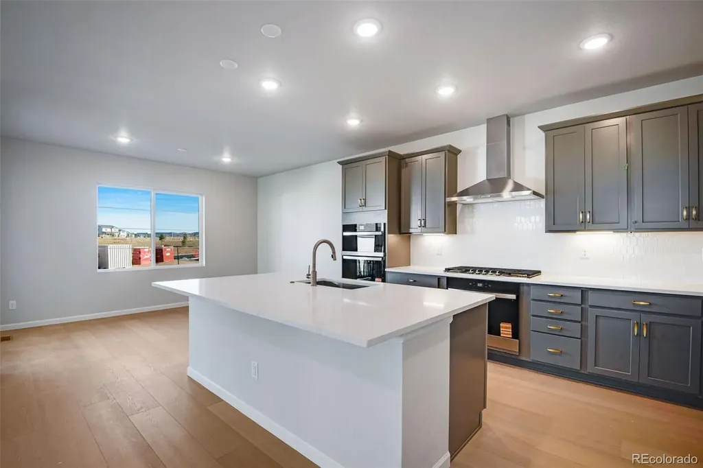 8568 Eckley Street Littleton CO 80125