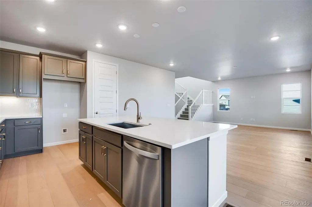 8568 Eckley Street Littleton CO 80125