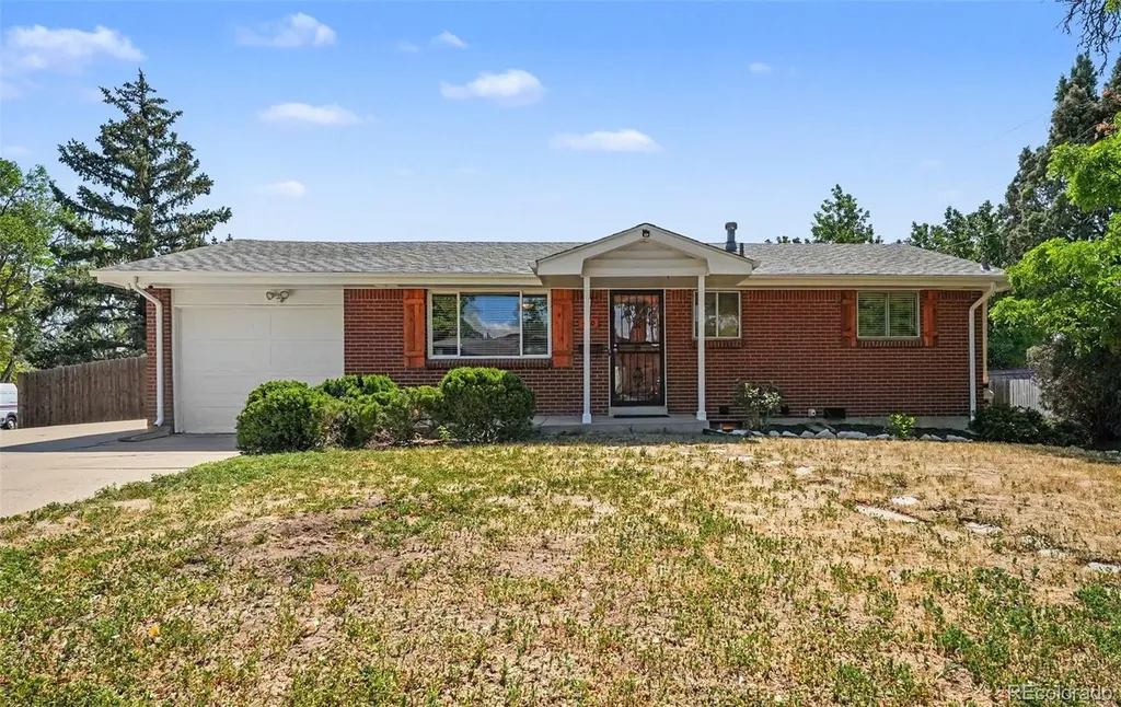 400 Leo Lane Denver CO 80260