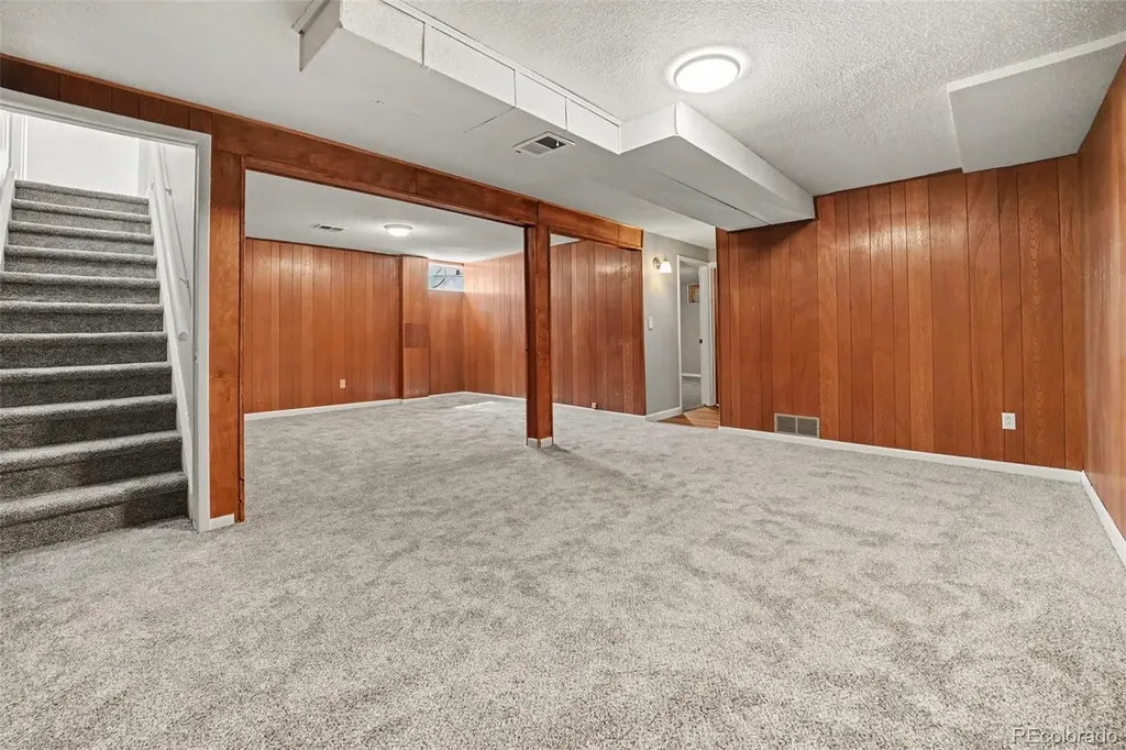 400 Leo Lane Denver CO 80260