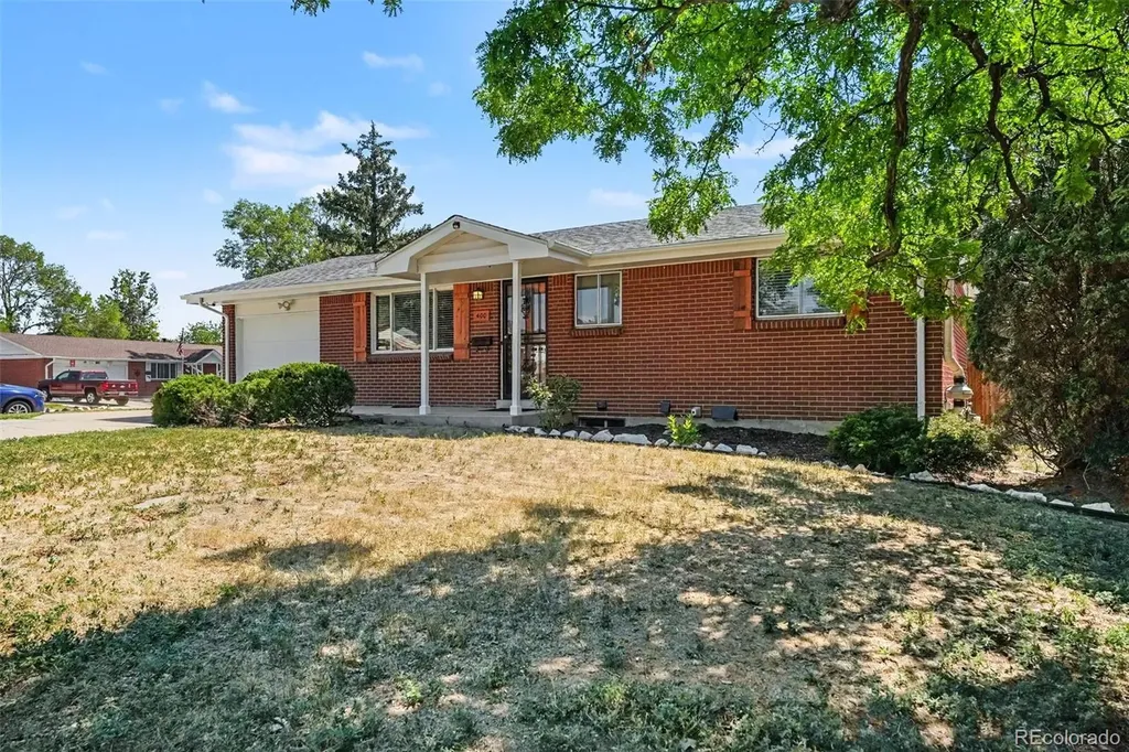 400 Leo Lane Denver CO 80260