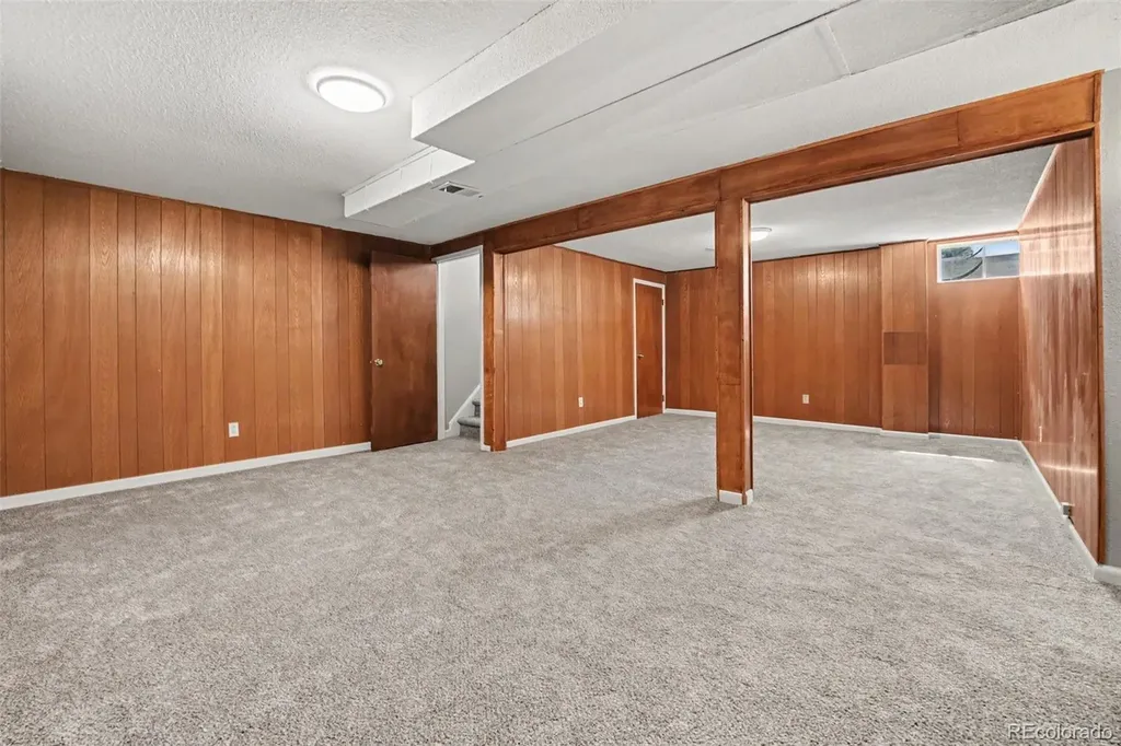 400 Leo Lane Denver CO 80260