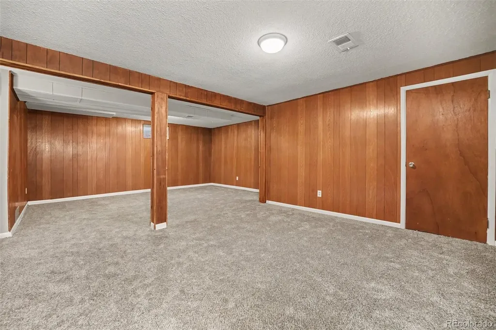 400 Leo Lane Denver CO 80260