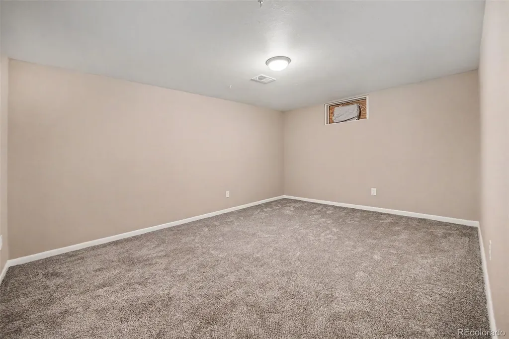 400 Leo Lane Denver CO 80260