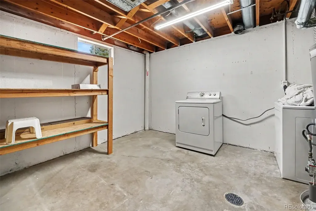 400 Leo Lane Denver CO 80260