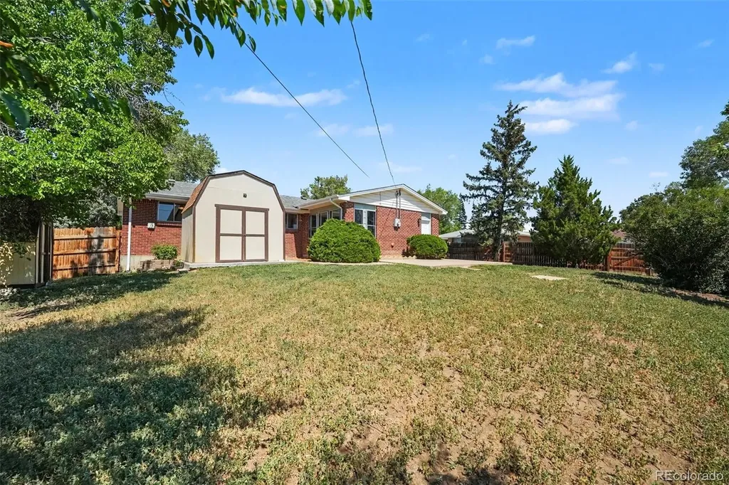 400 Leo Lane Denver CO 80260