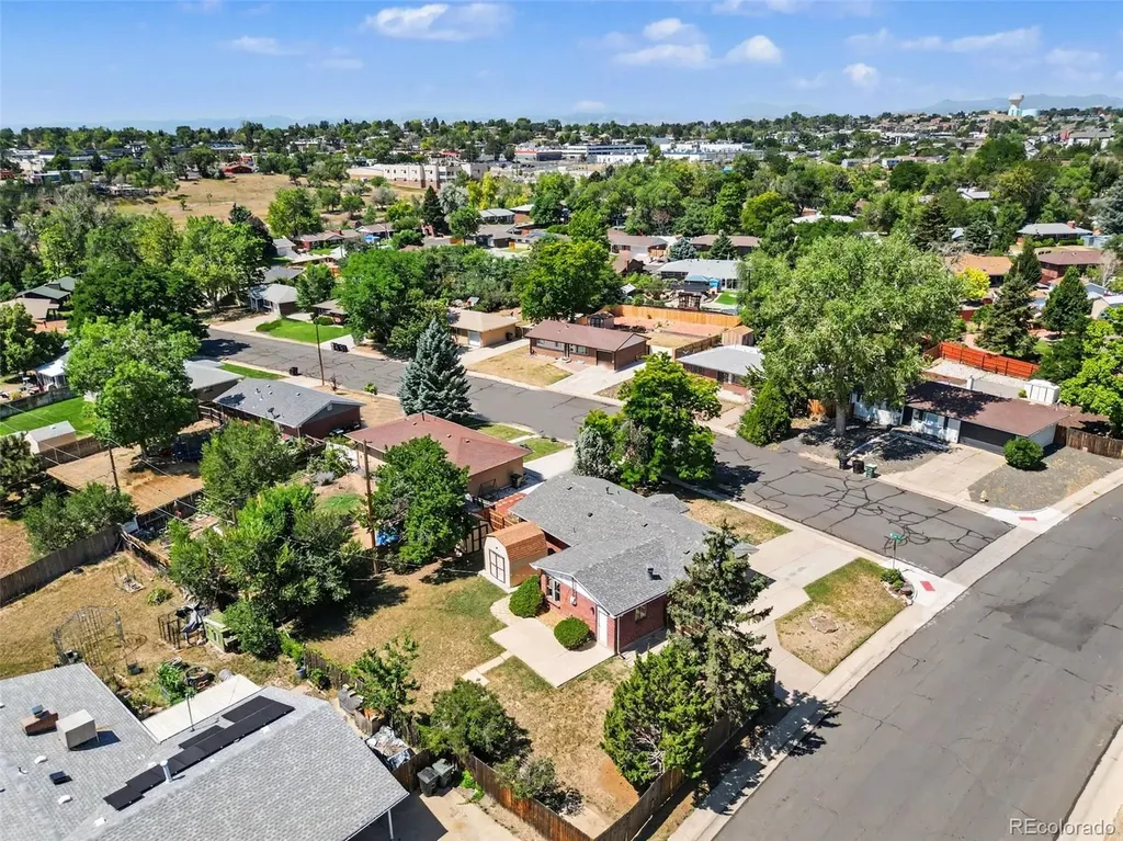 400 Leo Lane Denver CO 80260