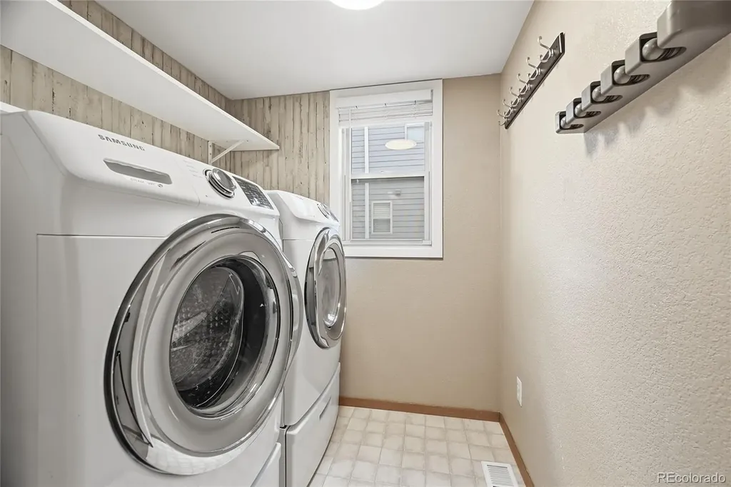 3944 Willowood Avenue Loveland CO 80538