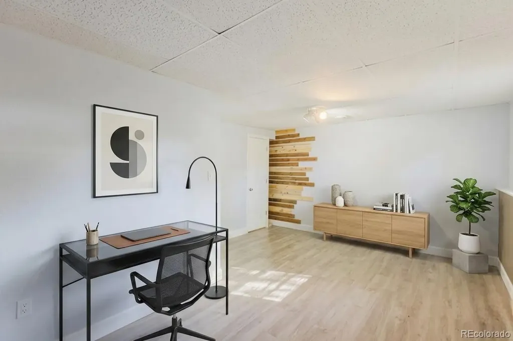 20652 E Batavia Drive Aurora CO 80011