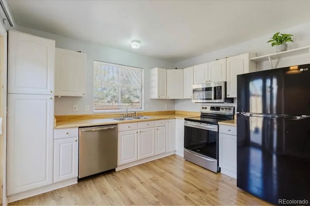 20652 E Batavia Drive Aurora CO 80011