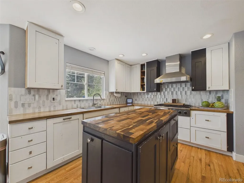 24734 E Gunnison Drive Aurora CO 80018