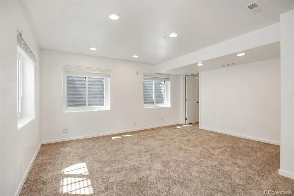 19308 E Dickenson Place Aurora CO 80013