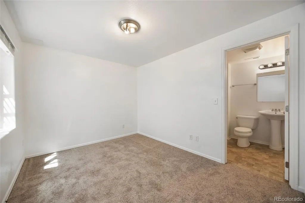 19308 E Dickenson Place Aurora CO 80013