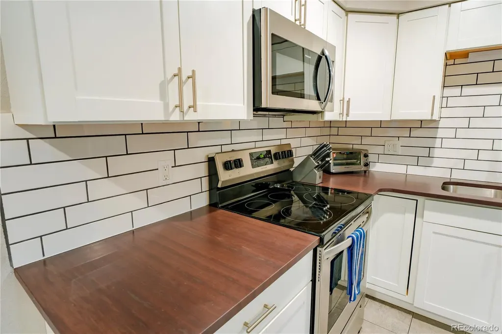 5643 W 67th Avenue Arvada CO 80003