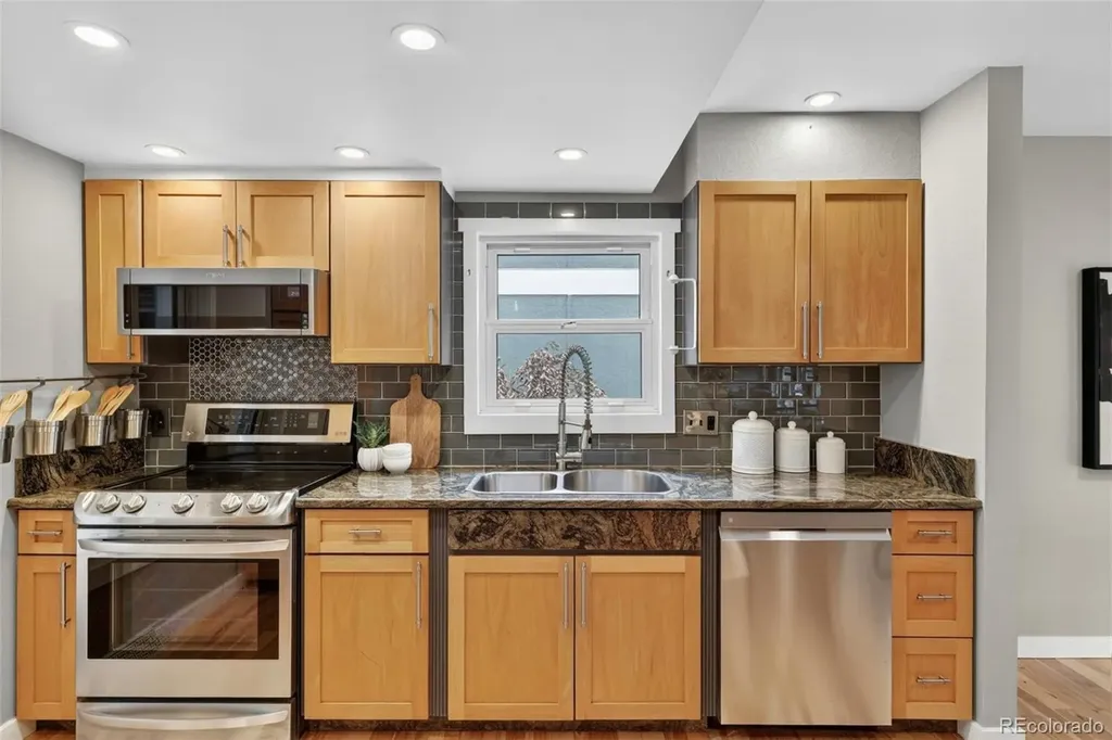 9270 W 87th Place Arvada CO 80005