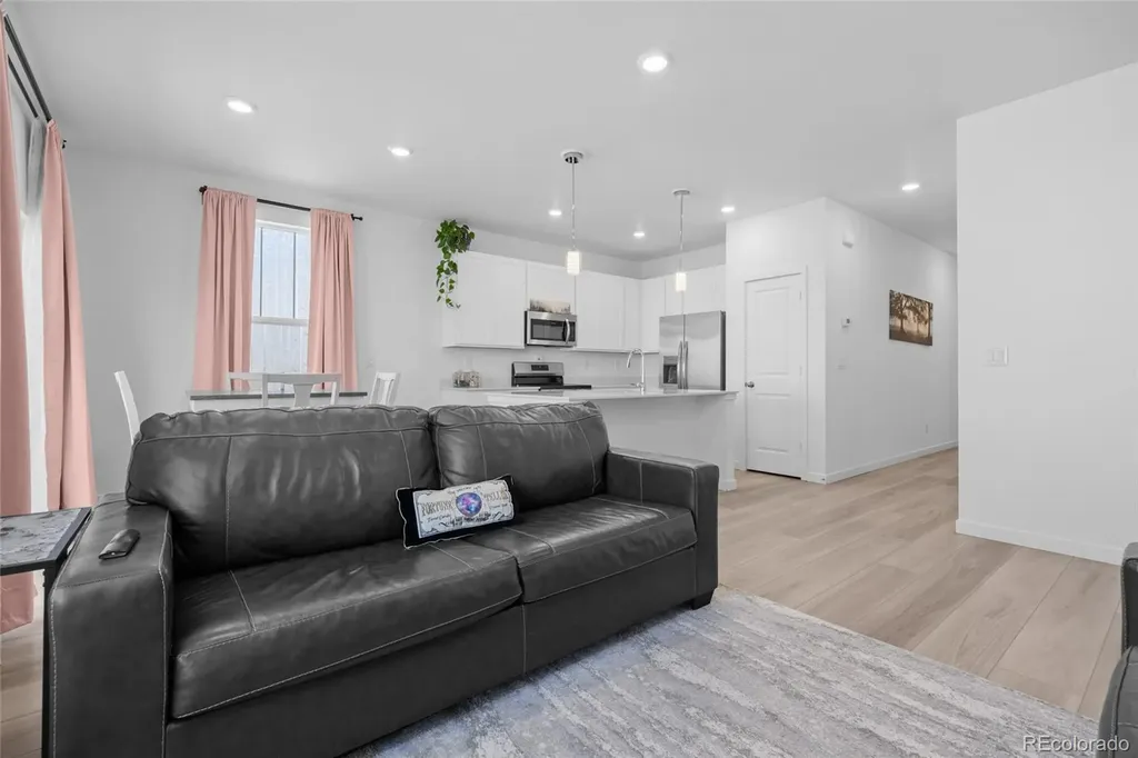 223 Corkscrew Street Elizabeth CO 80107