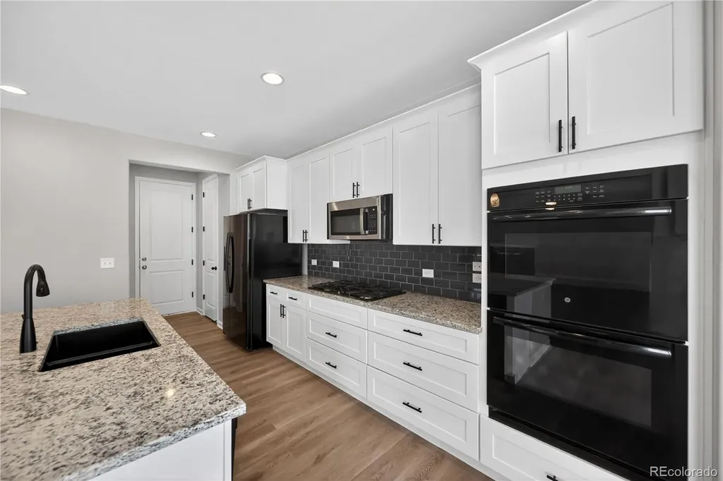 2389 Mccracken Lane Castle Rock CO 80104