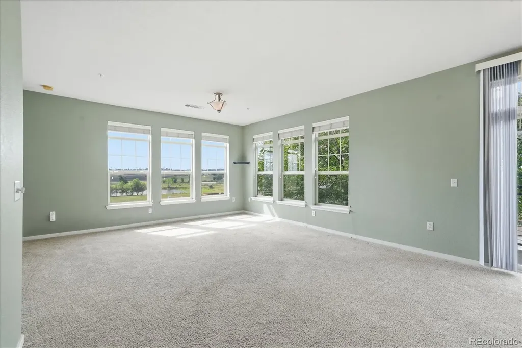 13456 Via Varra Broomfield CO 80020