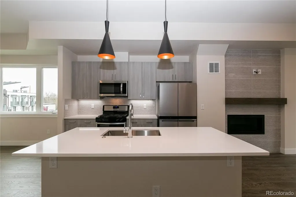 1275 Stuart Street Denver CO 80204