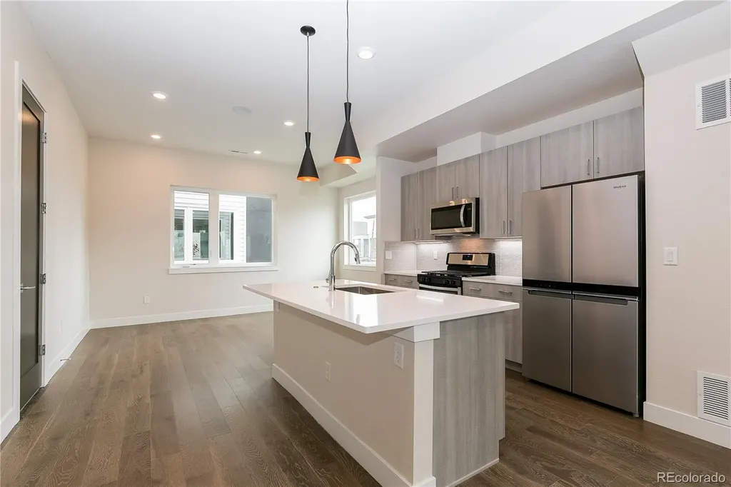 1275 Stuart Street Denver CO 80204