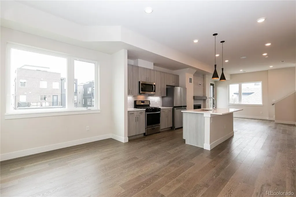 1275 Stuart Street Denver CO 80204