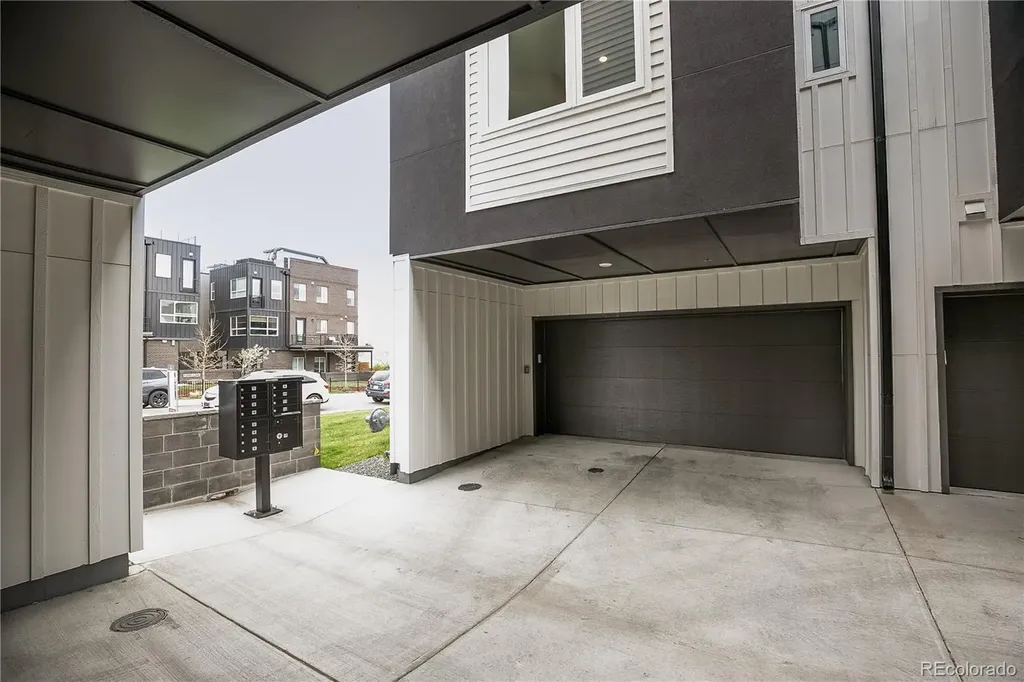 1275 Stuart Street Denver CO 80204