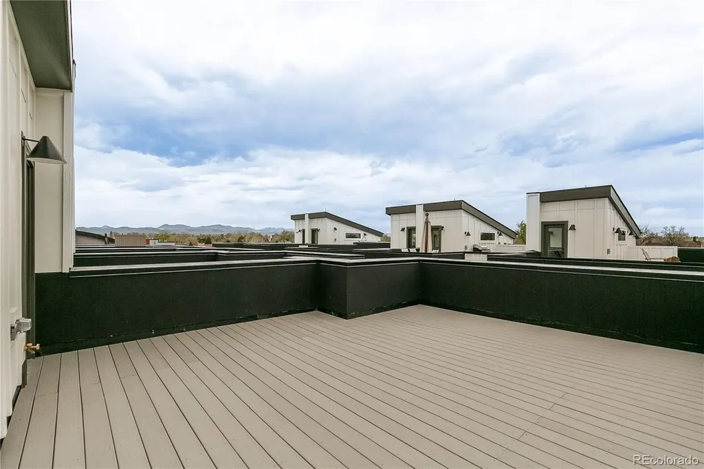 1275 Stuart Street Denver CO 80204