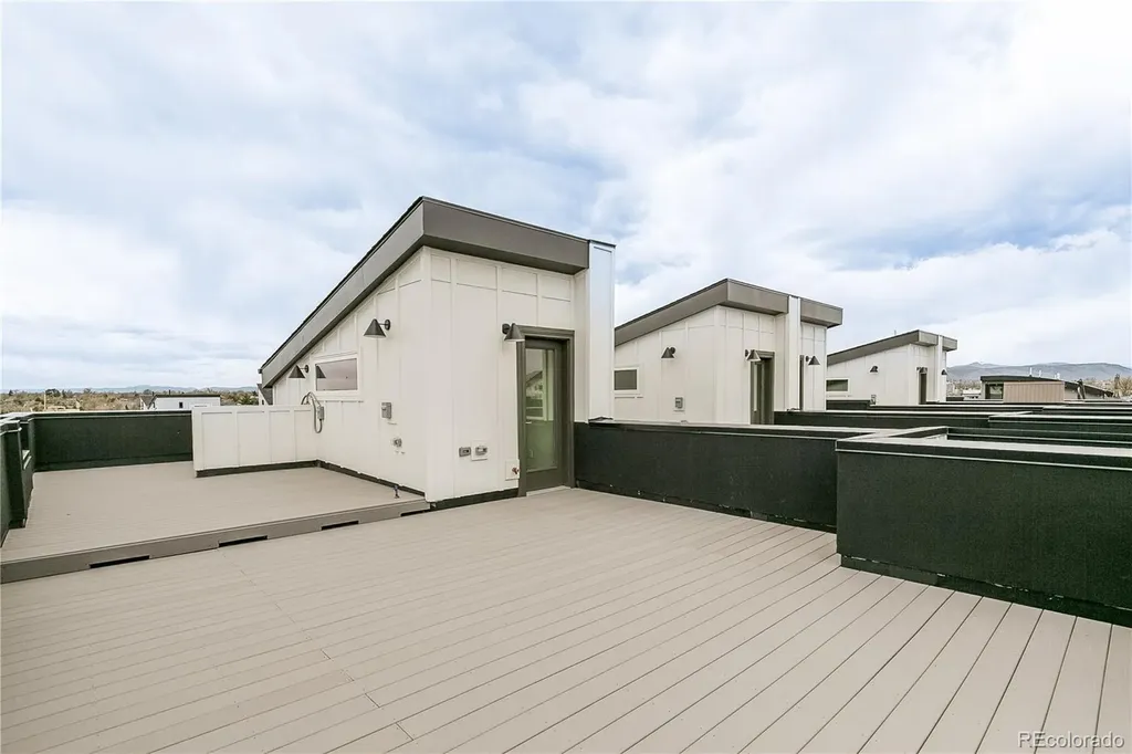 1275 Stuart Street Denver CO 80204