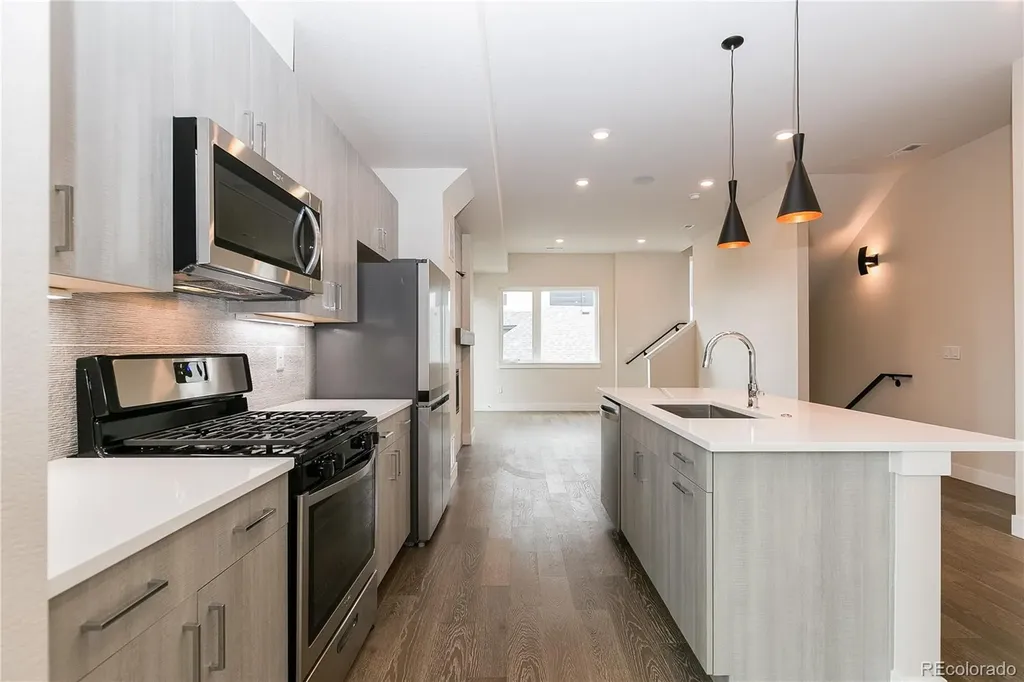 1275 Stuart Street Denver CO 80204
