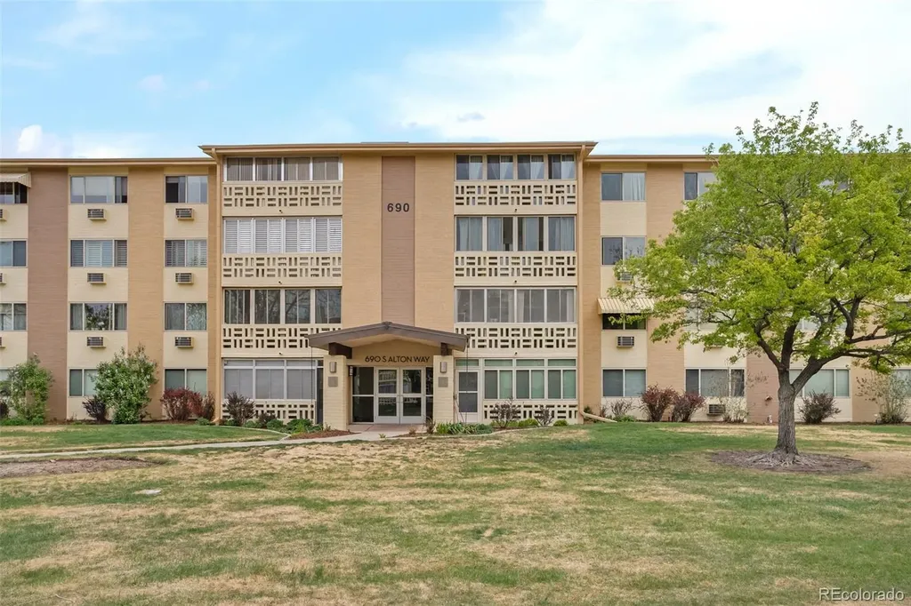 690 S Alton Way Denver CO 80247