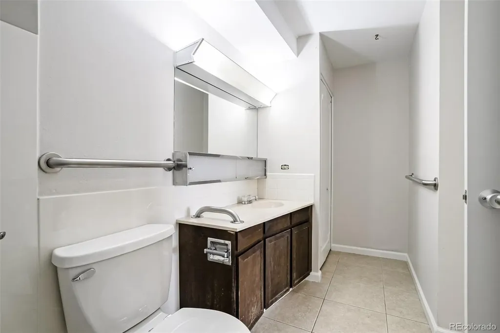 690 S Alton Way Denver CO 80247
