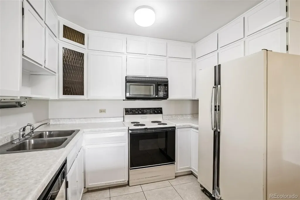 690 S Alton Way Denver CO 80247