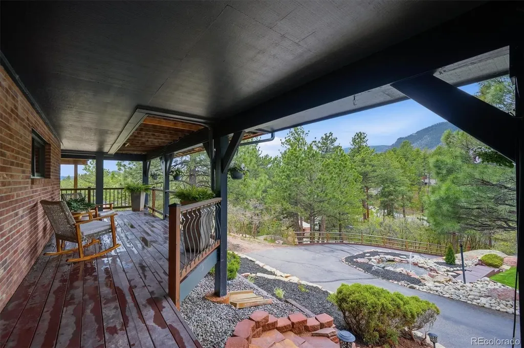 6195 Apache Drive Larkspur CO 80118