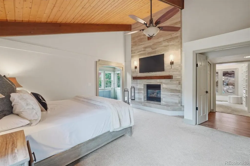 6195 Apache Drive Larkspur CO 80118