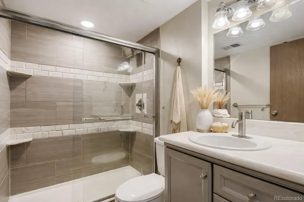 4247 S Pitkin Street Aurora CO 80013