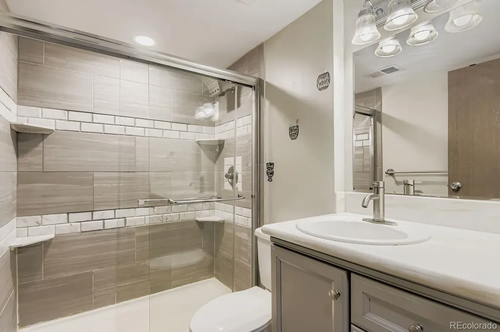 4247 S Pitkin Street Aurora CO 80013